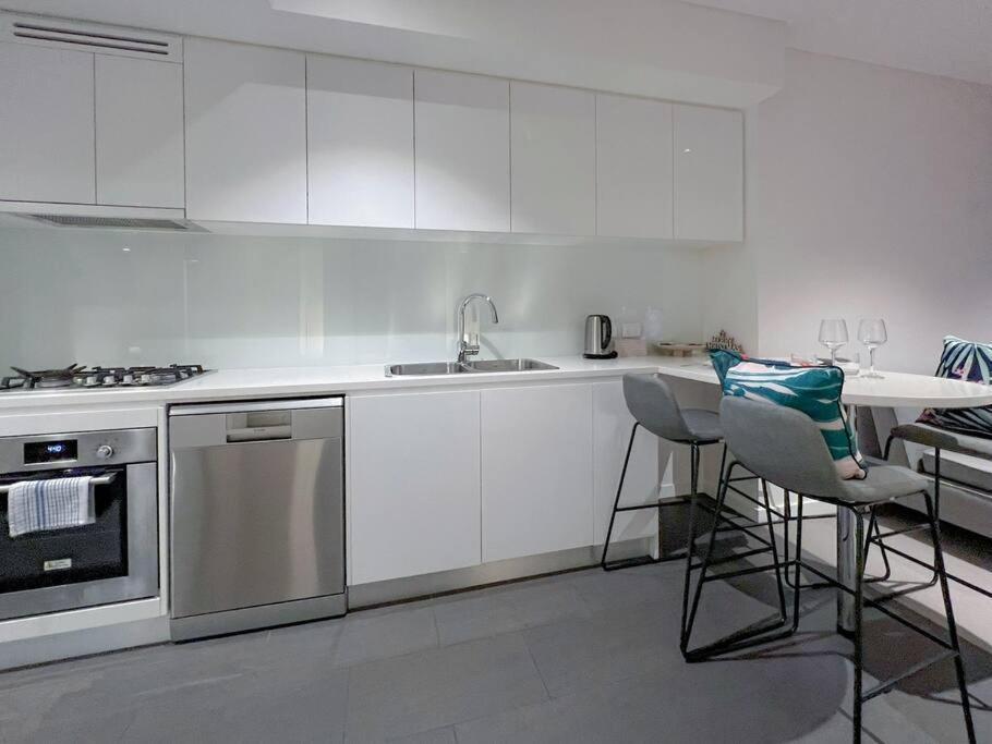 Amazing 2 Bedroom In Cbd! Brisbane Exteriör bild